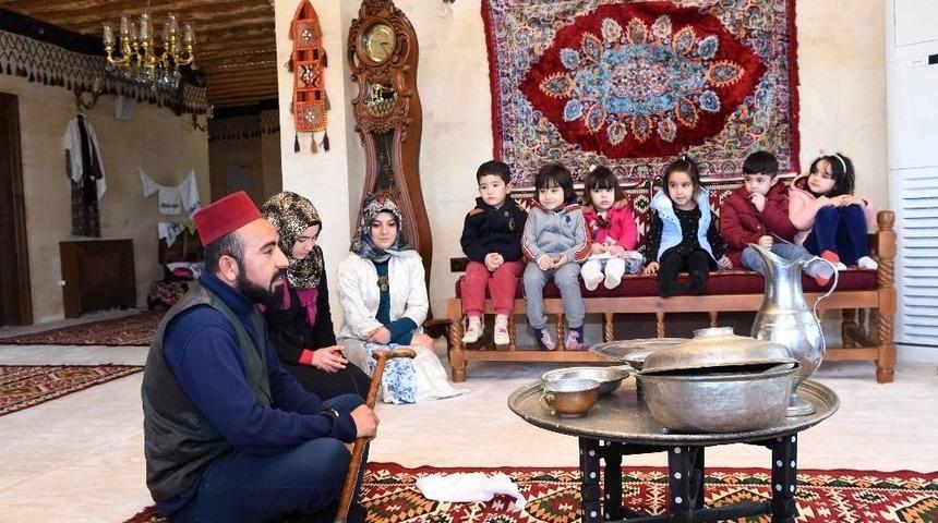 Yaşayan K&uuml;lt&uuml;rel Hazineler M&uuml;zesi Minikleri Ağırladı