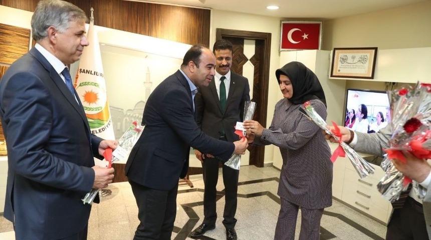 &Ccedil;ift&ccedil;i,eyy&uuml;biye İl&ccedil;e M&uuml;d&uuml;r&uuml; İle Bir Araya Geldi