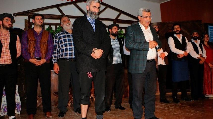 Şehir Tiyatrosu İl&ccedil;e Turnesine Başladı