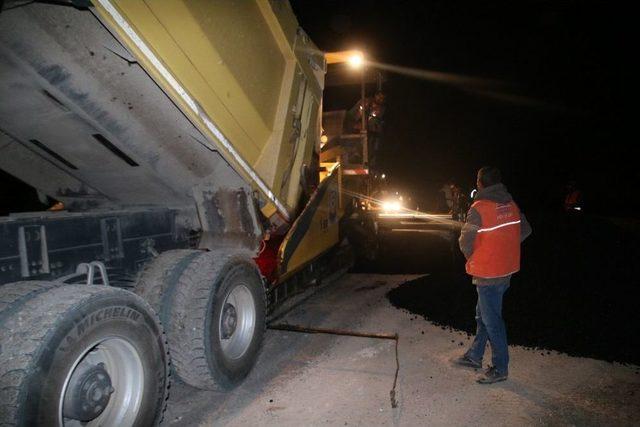 Şanlıurfa’da Yol Yapım Çalışmaları Sürüyor