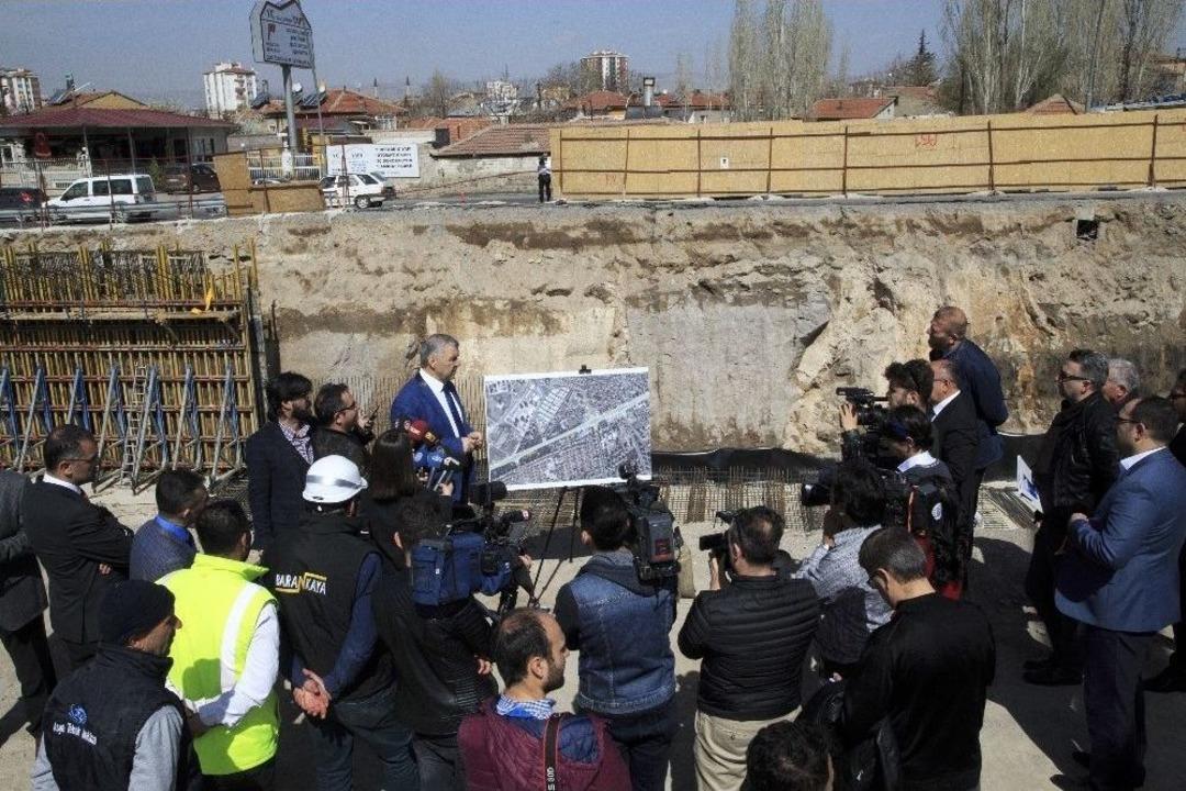 Başkan &Ccedil;elik, Kayseri&rsquo;de Yapılan Ulaşım Yatırımlarını G&ouml;rsel Brifingle Tanıttı