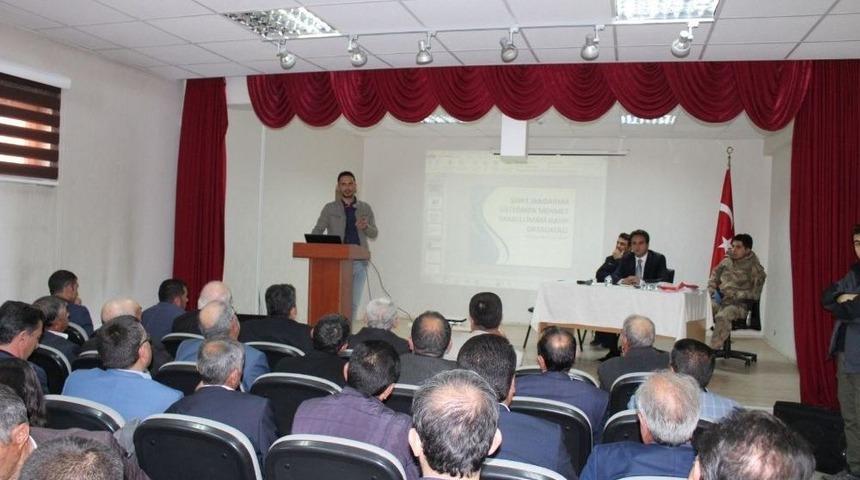 Çaldıran’da Muhtarlar Toplantısı