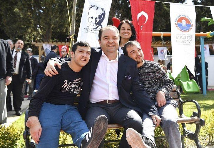 Maltepe’de Down Sendromlu Gençler İçin Sevgi Kafe Ve Karıncalar Atölyesi Açıldı G4