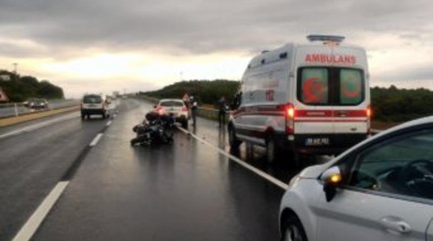 Tekirdağ&rsquo;da Motosiklet Otomobile &Ccedil;arptı: 1 Yaralı