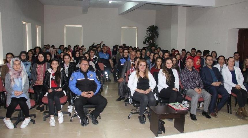 Kayseri Tdp Sosyal Medyanın Kullanımını Öğrencilerle Konuştu