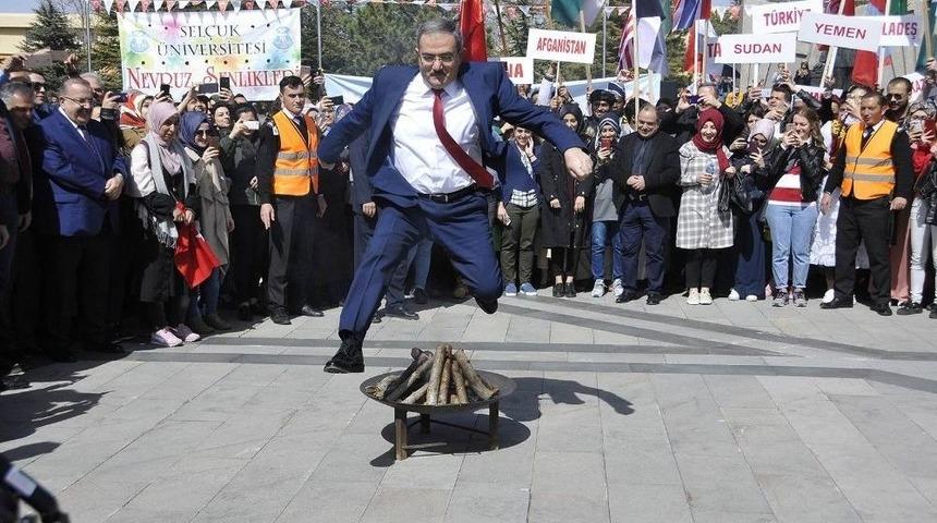 Sel&ccedil;uk&rsquo;ta Nevruz Bayramı Coşkuyla Kutlandı