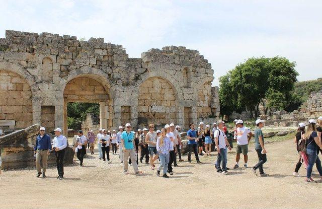 Atso’dan “perge’de 1 Sütun Da Siz Kaldırın, Tarihe Sahip Çıkın” Çağrısı