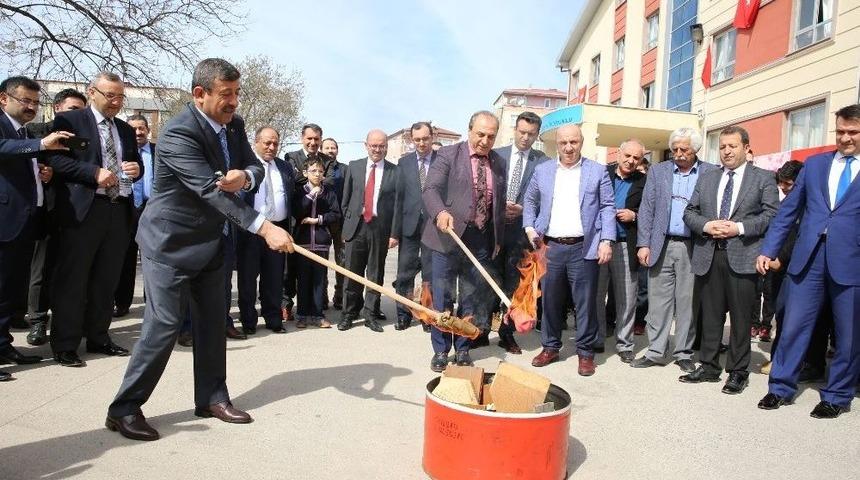 Darıca&rsquo;da Nevruz Sevinci Coşkuyla Kutlantı