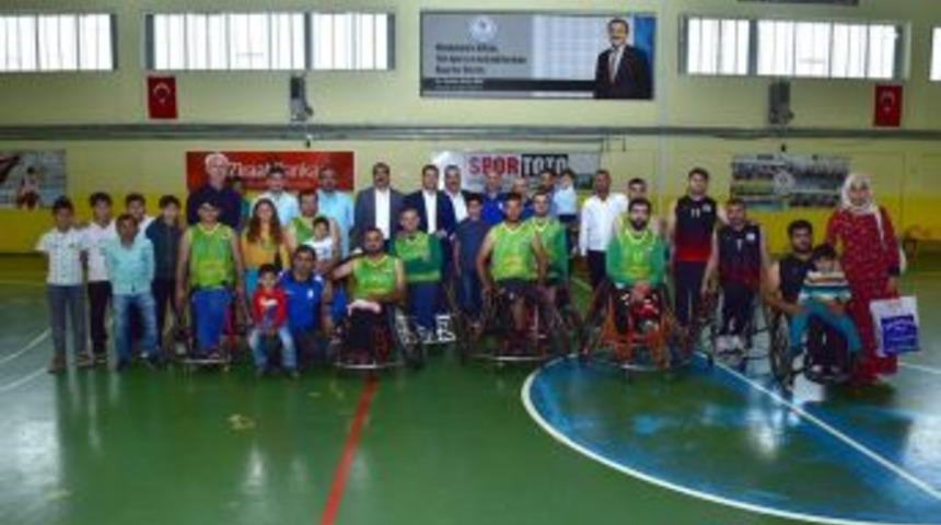 Engelsiz Ceylanlar Farklı Galip