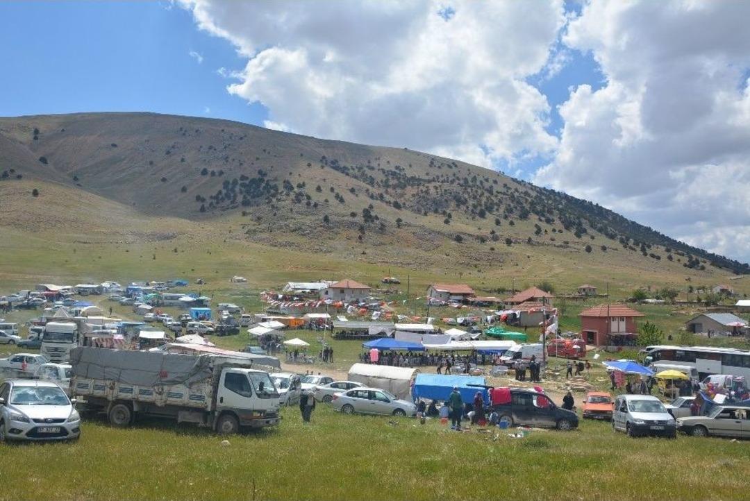 Beğişliler 18&rsquo;inci Geleneksel Piknik Ve Pilav Şenliği