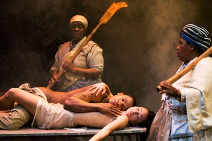 Yetişkinlere özel tiyatro G3