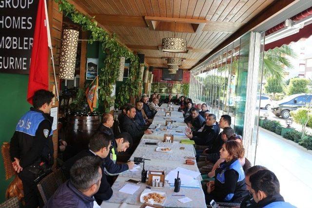 Alanya&rsquo;da Polisten Huzur Toplantısı 2