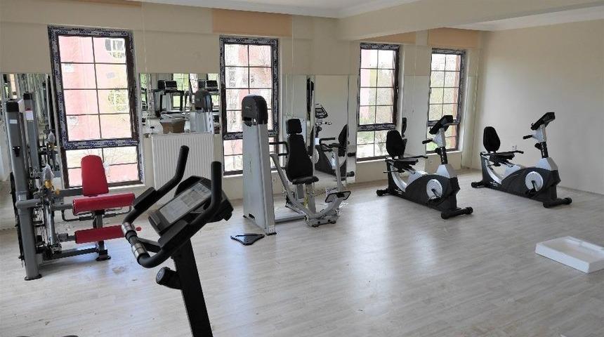 Başiskele Belediyesi&rsquo;nden Kadınlara Yeni Bir Spor Merkezi