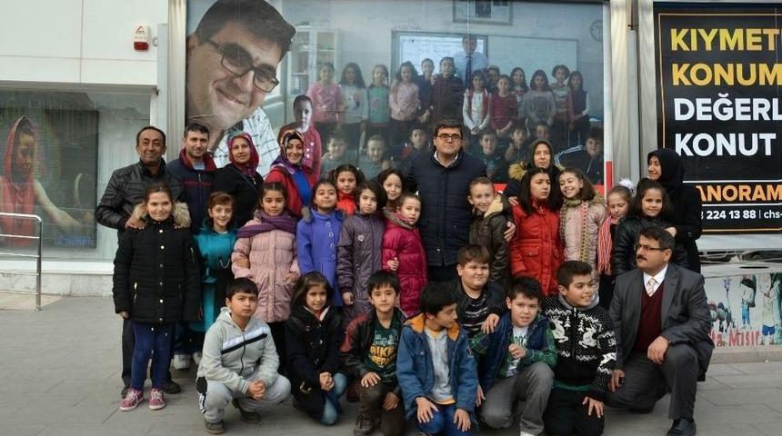 Karaman&rsquo;da &Ouml;ğretmeni Duygulandıran S&uuml;rpriz