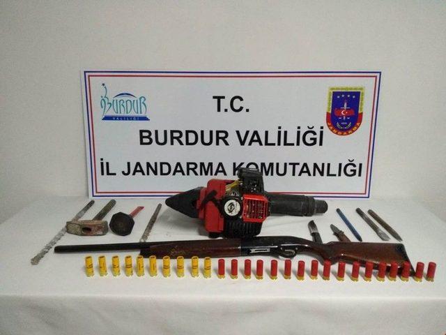 Burdur Jandarma’dan Eş Zamanlı 3 Operasyon