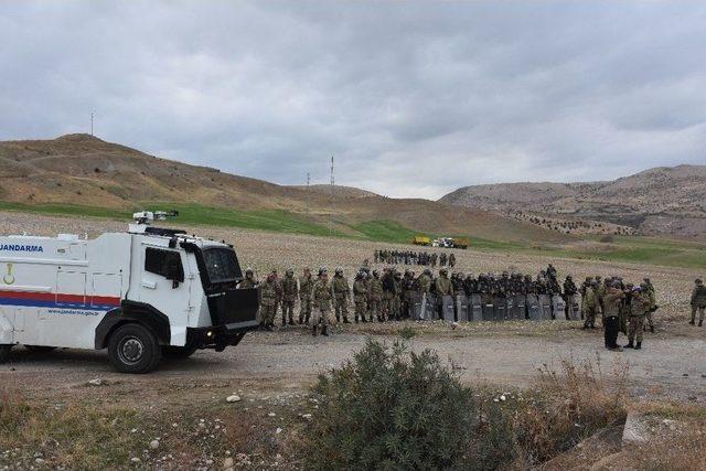 Köylülerin Hes Eylemi Gün Boyu Sürdü