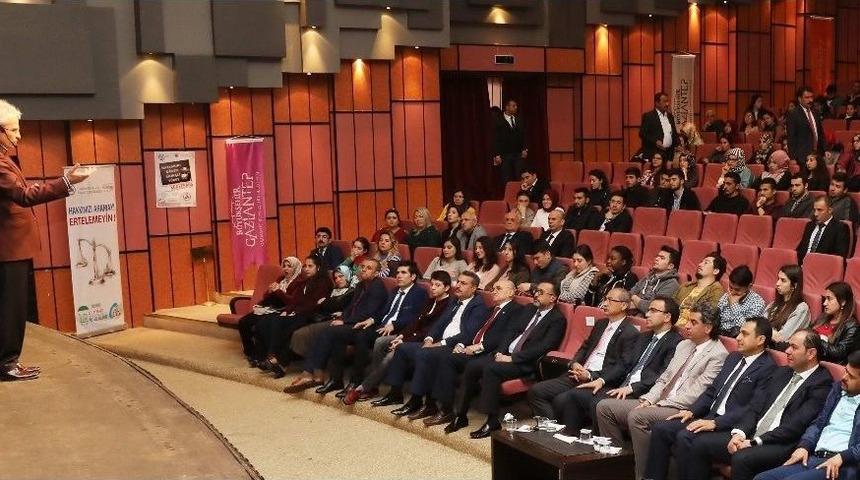 Ga&uuml;n&rsquo;de T&uuml;ketici Hakları Konulu Konferans D&uuml;zenlendi