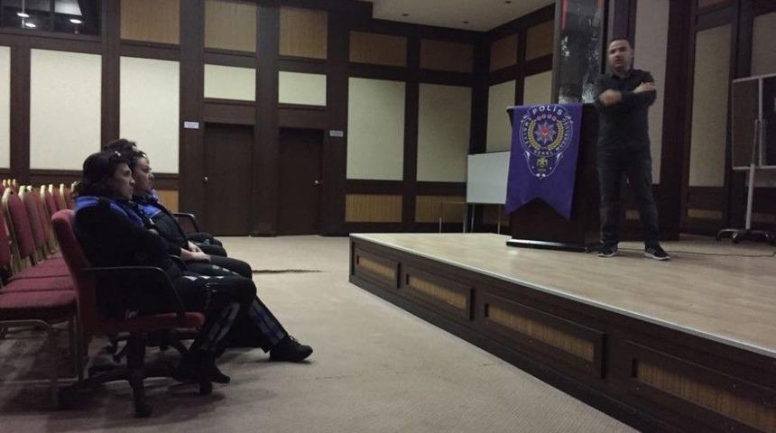 Toplum Destekli Polise Uyuşturucu Semineri