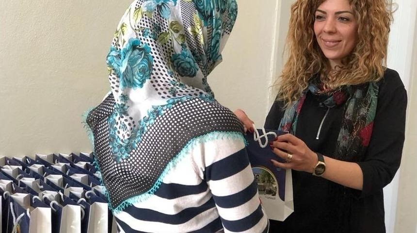 Hani&rsquo;de Dolu Dolu &rsquo;anneler G&uuml;n&uuml;&rsquo;