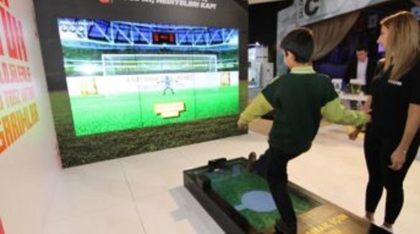 Dijital Penaltıyı Atın, Kupayı Kaldırın