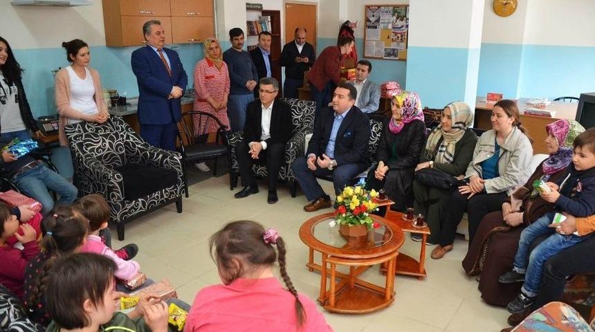 Boz&uuml;y&uuml;k&rsquo;e Down Sendromlu Gen&ccedil;lere M&uuml;jde