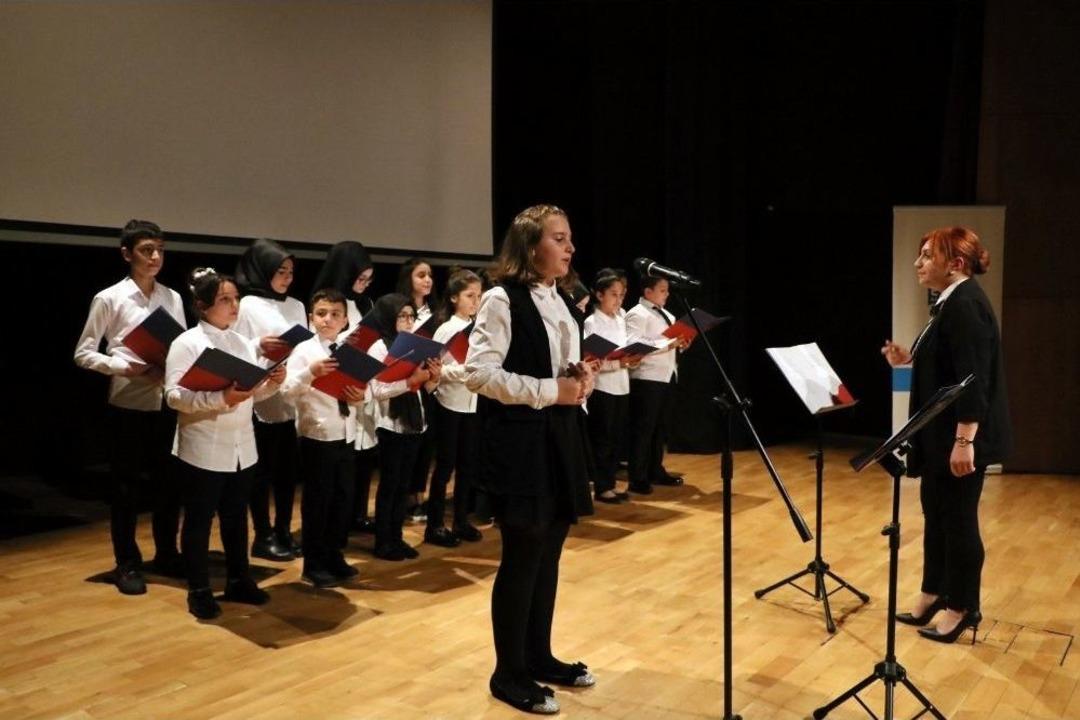 Şehit &Ouml;ğretmen Necmettin Yılmaz Ey&uuml;psultan&rsquo;da Unutulmadı