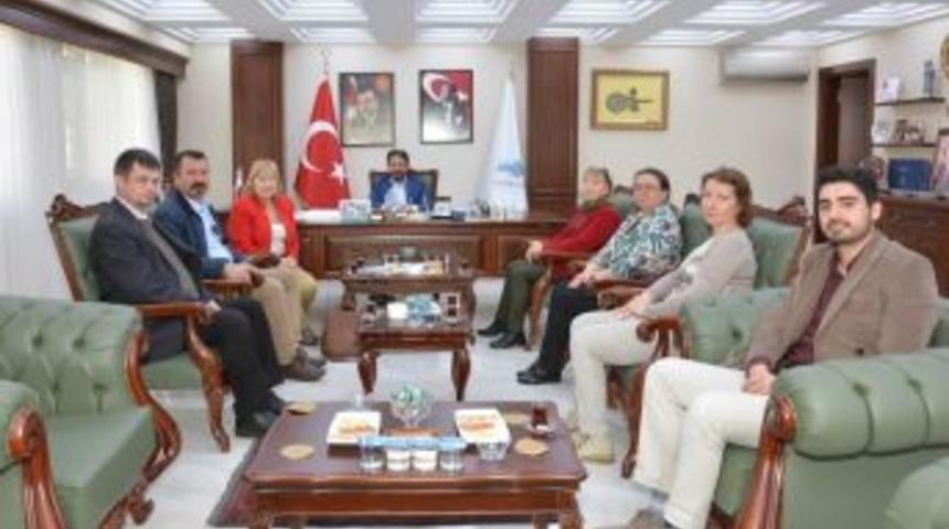 Yabancı Eğitimciler Seyitgazi&rsquo;de İncelemelerde Bulundu