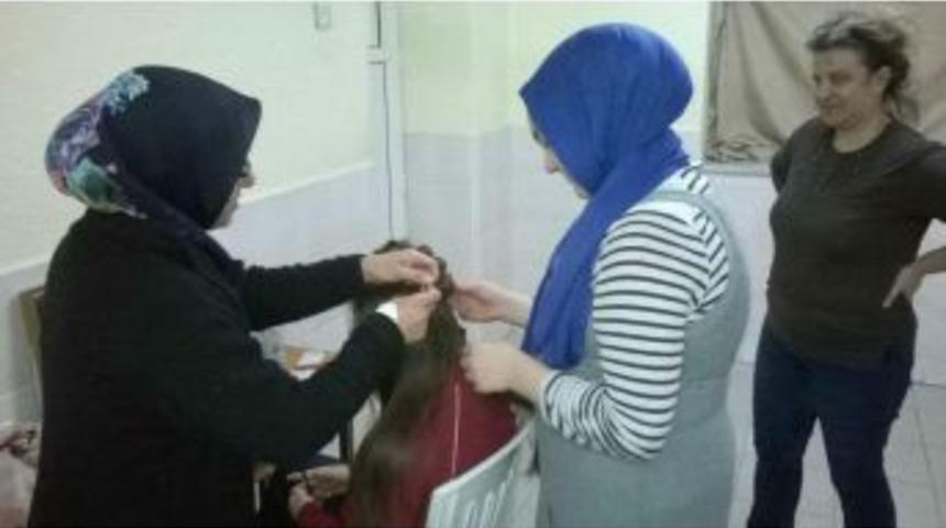 Sa&ccedil; Bakımı Ve Kuaf&ouml;rl&uuml;k Kursu&rsquo;na İlgi