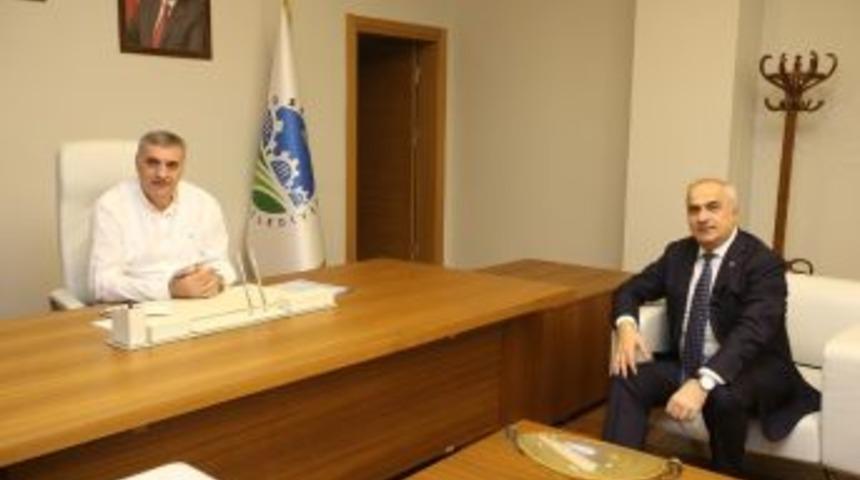 Başkan To&ccedil;oğlu K&ouml;semusul&rsquo;u Ağırladı