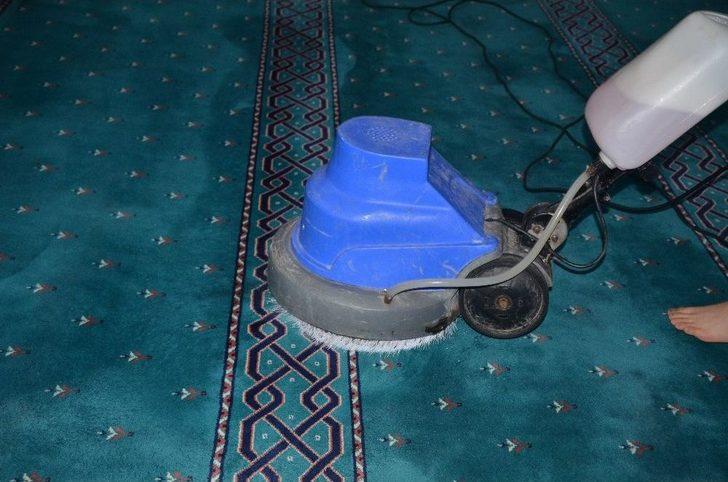 Bilecik’teki Camilerde Ramazan Temizliği G4