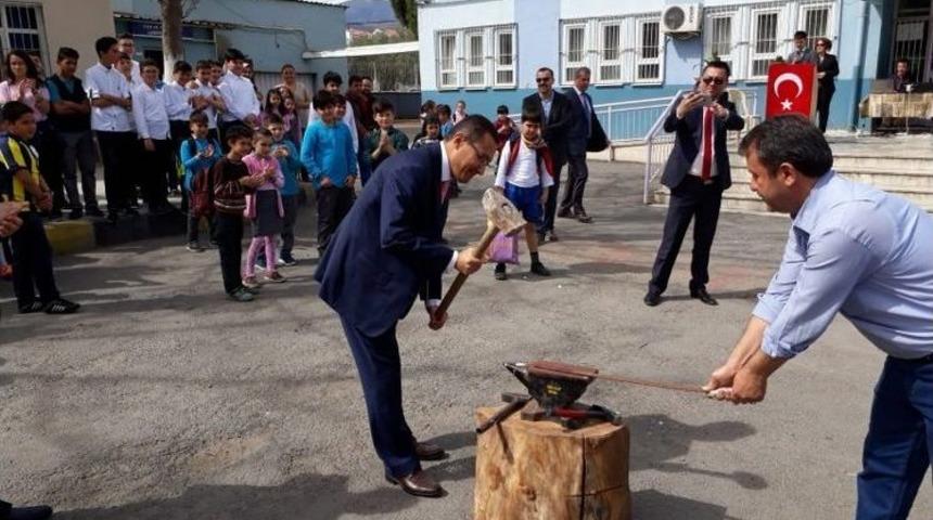 Alaşehir&rsquo;de Nevruz Sevinci Coşkuyla Kutlandı