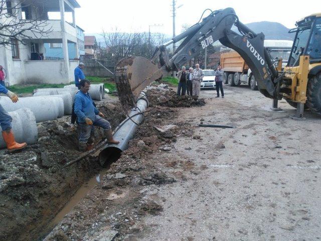 Akyazı’da Alt Yapı Çalışmaları Hızla Devam Ediyor