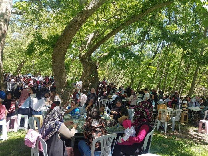 Çat Dede, Yad Edildi G1