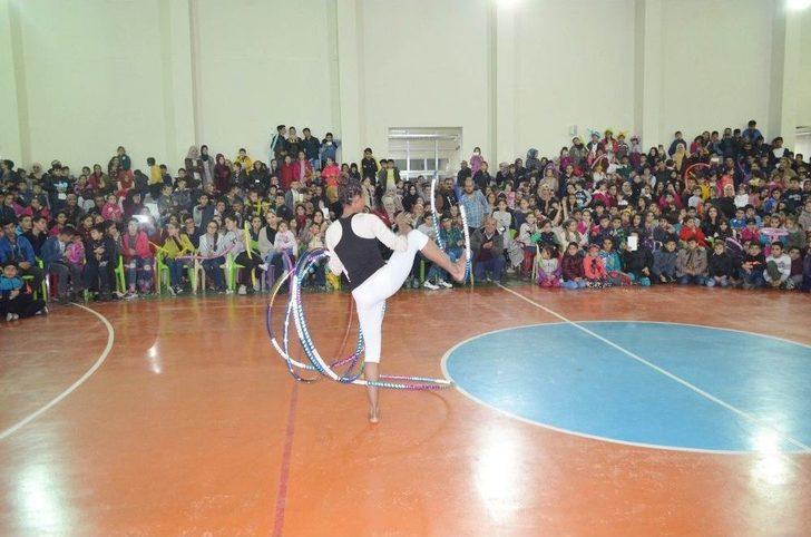 Vali Sonel’in Jesti, Çocuklardan Büyük İlgi Görüyor G4