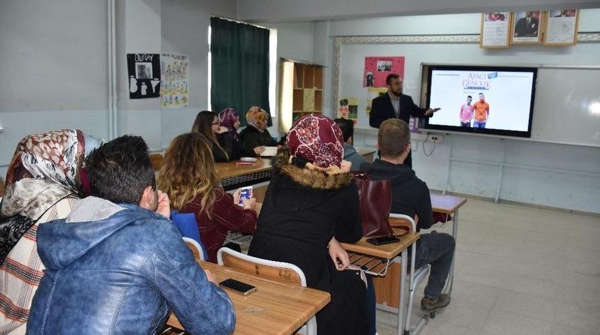İgeder’den Yüksekova’daki Öğretmenlere Eğitim