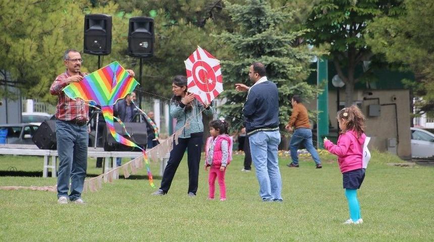 Biyonik Uçurtmalar Gökyüzünü Süsledi