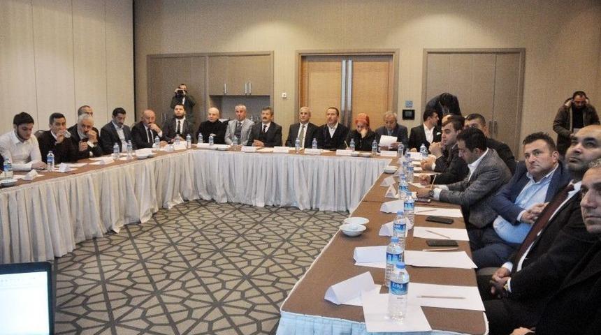 Ak Parti "şehirlerin Ekonomik Beklentileri" Forumu