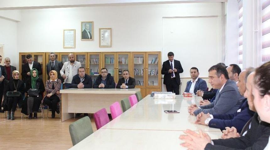 İnkur İlkokulu K&uuml;t&uuml;phanesine Kavuştu