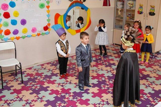 Şehitkamilli Minikler, &Ouml;ğretmenlerini Unutmadı 3