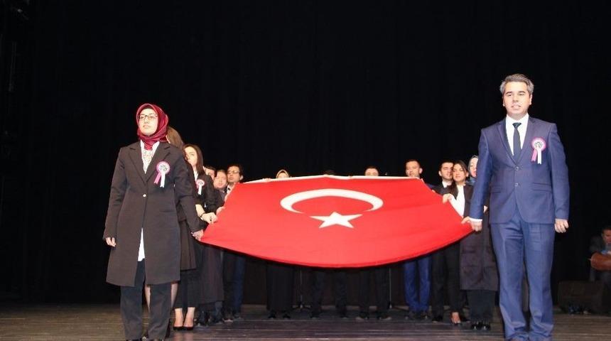 Mesleğe Yeni Başlayan &Ouml;ğretmen Ant İ&ccedil;ti