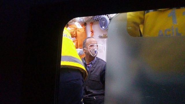 R&uuml;zgarın Etkisiyle B&uuml;y&uuml;yen Yangında 8 İtfaiyeci Dumandan Etkilendi 2