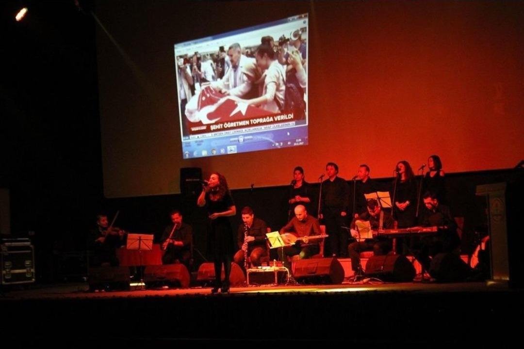 Isparta&rsquo;daki &Ouml;ğretmenler G&uuml;n&uuml; Etkinliklerinde &lsquo;15 Temmuz Ve Şehit Ayb&uuml;ke Yal&ccedil;ın&rsquo; Vurgusu