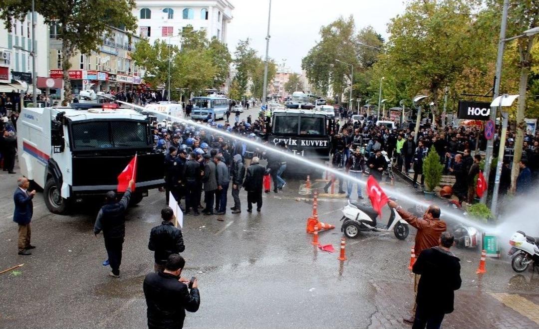 Adıyaman&rsquo;da T&uuml;t&uuml;n Eyleminde Provokasyon