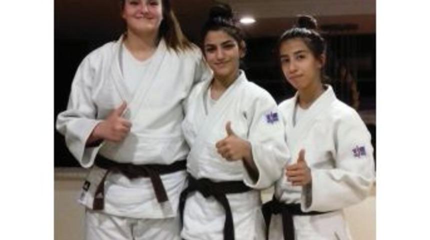 Salihlili 3 Judocu Milli Takım Kampında