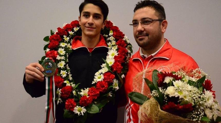 Trambolin Cimnastik Dalında İlk Altın Madalya