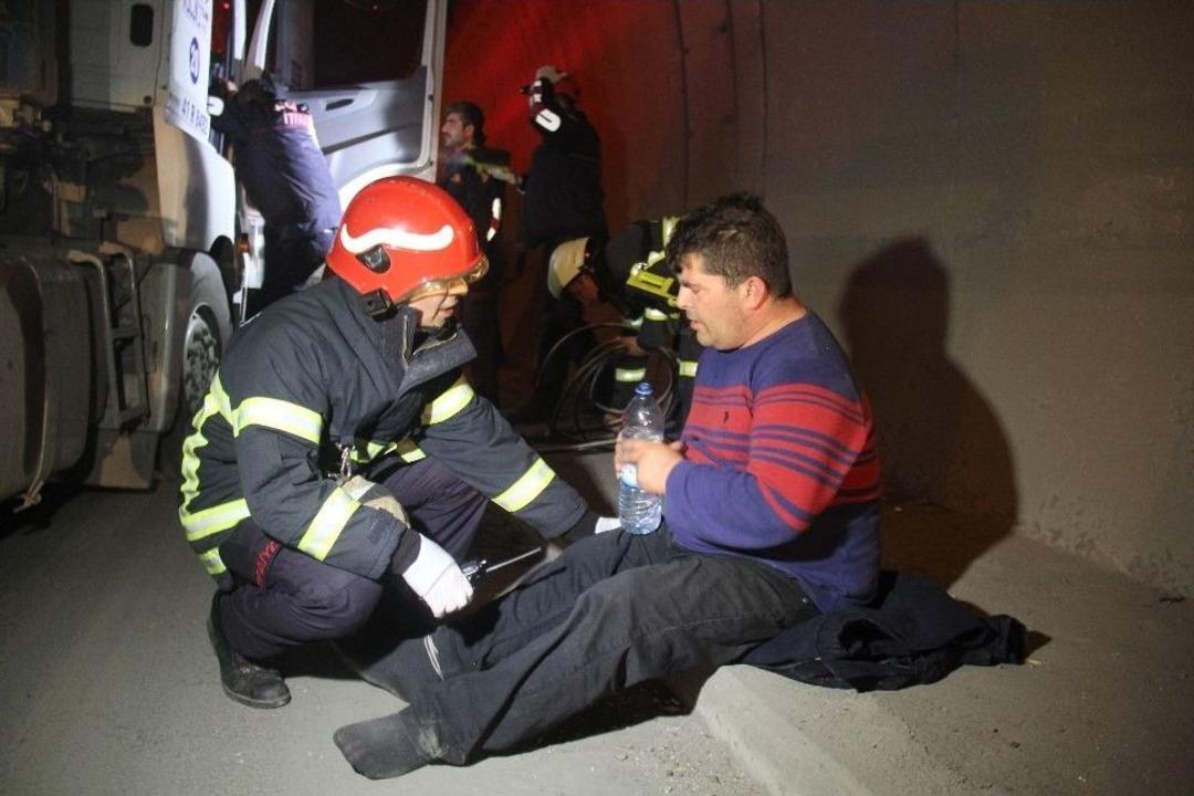 Tem&rsquo;de Zincirleme Kaza Trafiği Kilitledi