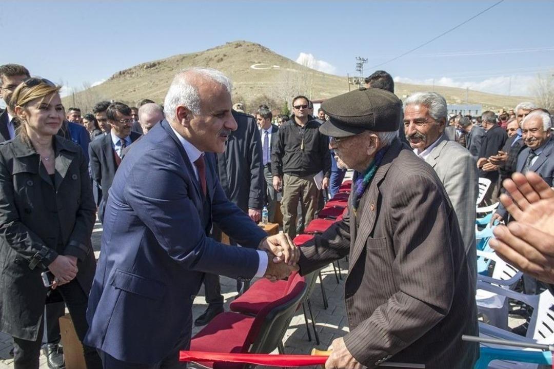 Cumhurbaşkanı Erdoğan&rsquo;ın Canlı Bağlandığı T&ouml;renle Fidan Dikimi Yapıldı