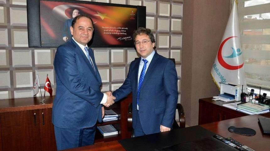 İl Sağlık M&uuml;d&uuml;r&uuml; Yrd. Do&ccedil;. Dr. Ali Ramazan Benli G&ouml;revi Dr. İsmail Kılı&ccedil;&rsquo;tan Devir Aldı