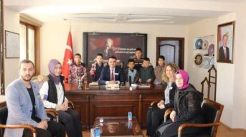 Down Sendromlu &Ouml;ğrenciler Kaymakam &Ccedil;elik&rsquo;i Ziyaret Etti