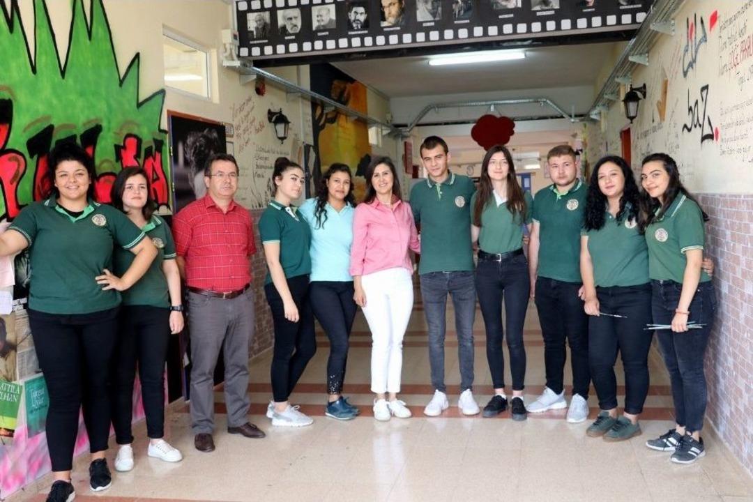 Antalya&rsquo;da Şiir Tadında Okul